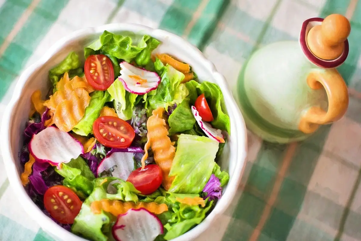 Come ottenere insalata fresca ogni settimana in estate: la rotazione varietale consigliata dagli esperti Come ottenere insalata fresca ogni settimana in estate: la rotazione varietale consigliata dagli esperti