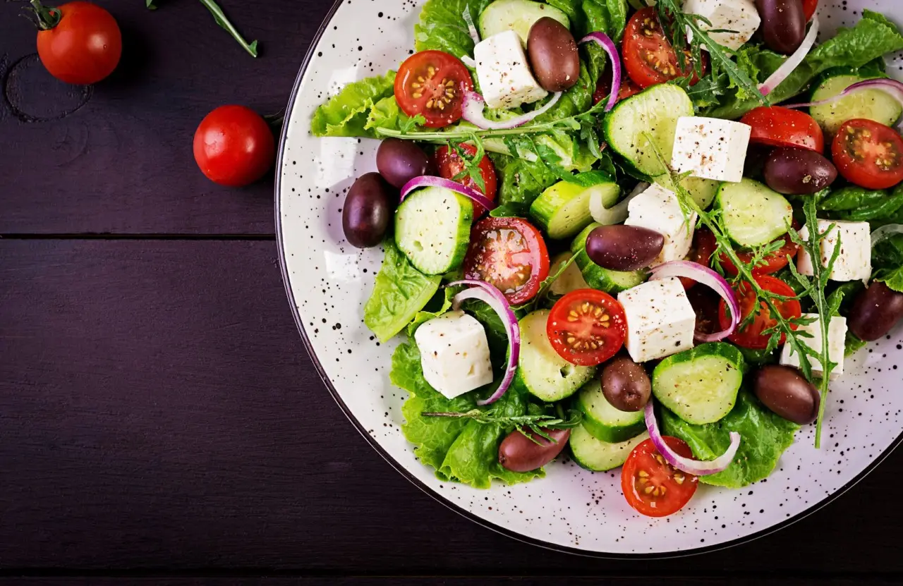 Come ottenere insalata fresca ogni settimana in estate: la rotazione varietale spiegata dagli esperti Come ottenere insalata fresca ogni settimana in estate: la rotazione varietale spiegata dagli esperti